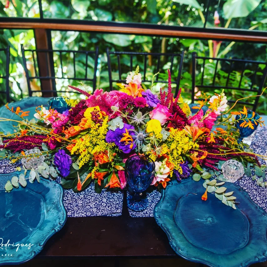 Casamento clássico com decoração floral